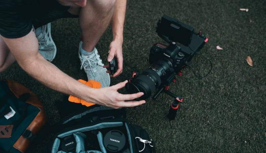 色彩心理学×动态美学，源城区产品视频拍摄公司唤醒感官冲击力